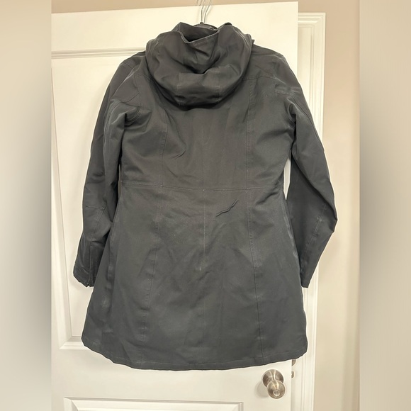 Patagonia 2-in-1 Jacket - Picture 4 of 10